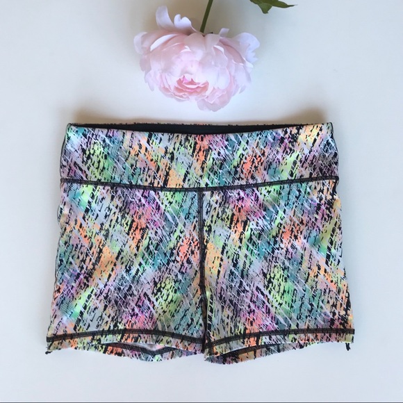 Victoria's Secret Pants - VSX SPORT Knockout Hot Short